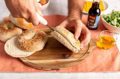 Recipe Onion & Bagel Sandwich_Step 5